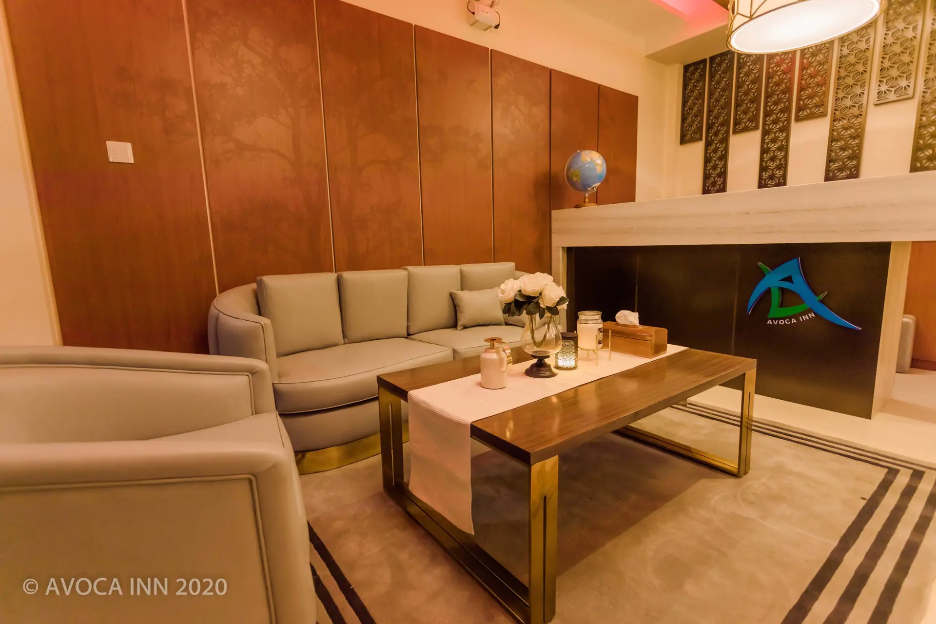 Avoca Inns elegant lobby features stylish seating, warm lighting, and a welcoming atmosphere.